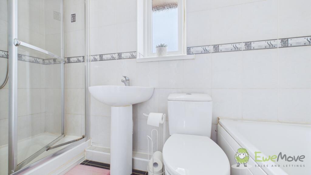 CAM03669G0-PR0015-STILL010