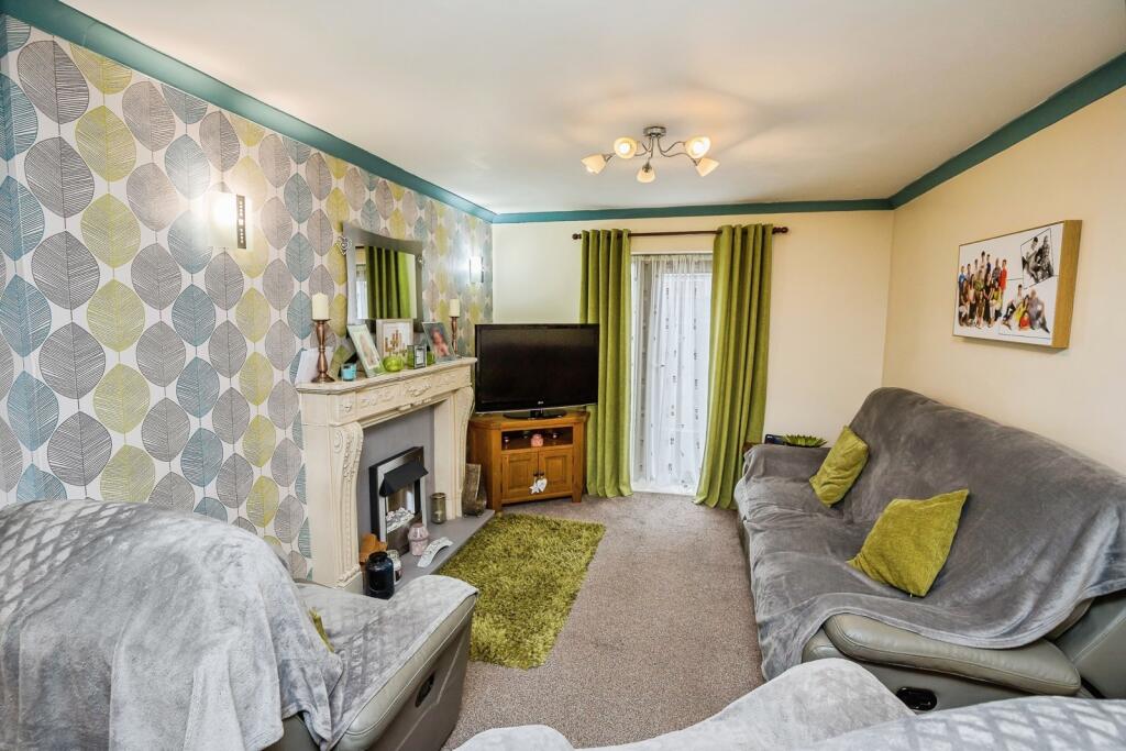 Trofryn, Pen-y-Cae, Wrexham, LL14