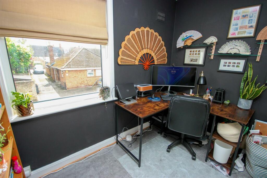 Bedroom 3.jpg