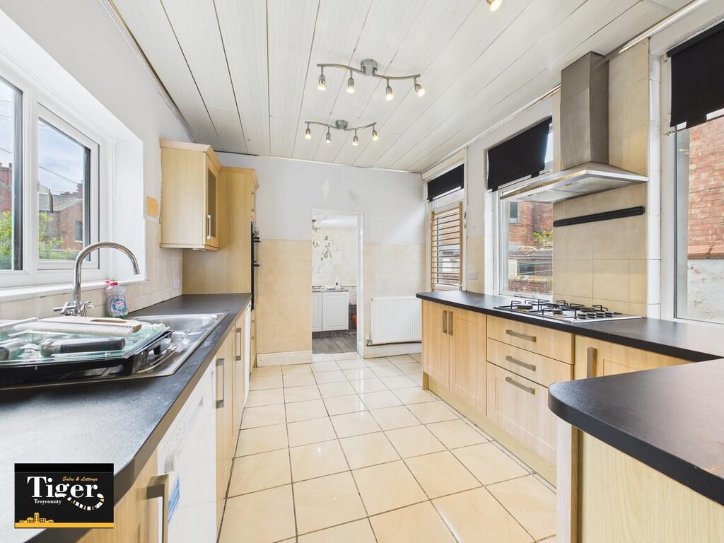 CAM03440G0-PR0300...