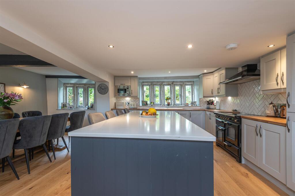 Dining Kitchen