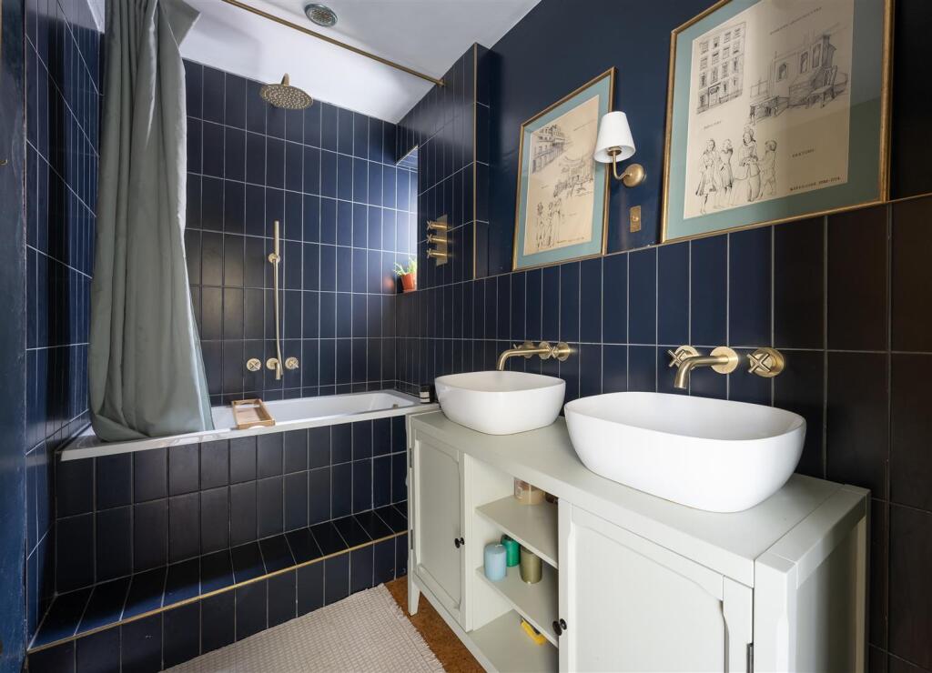 Lower Clapton Road, E5