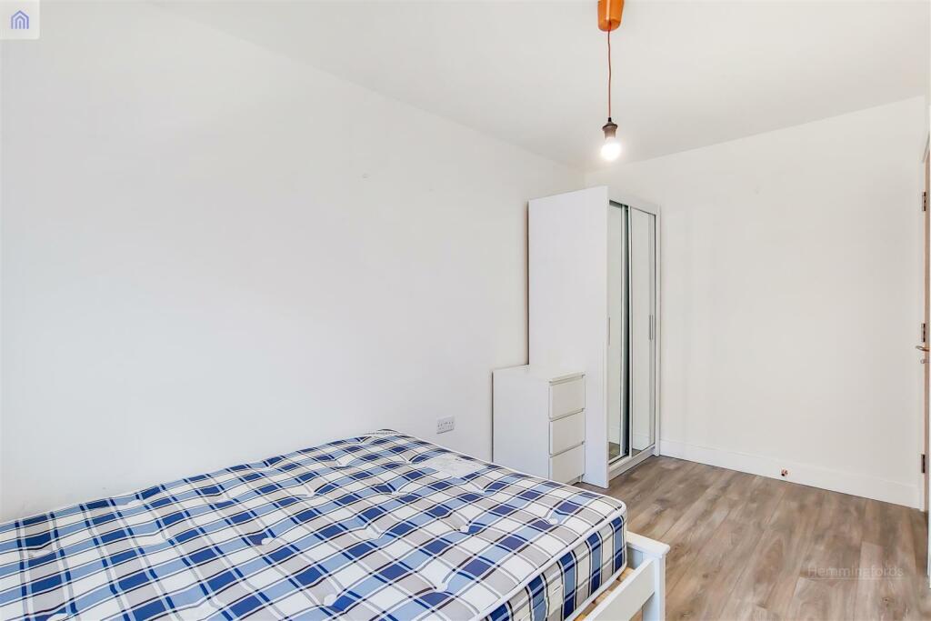 5_Bedroom 3-0.jpg