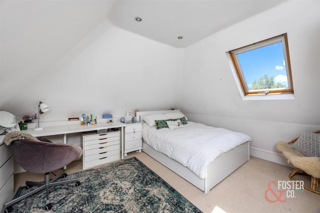 Hove Park Road, 57-018.jpg