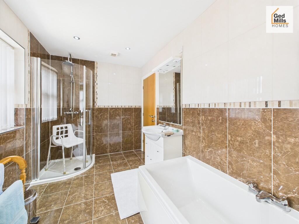 CAM04261G0-PR0083...