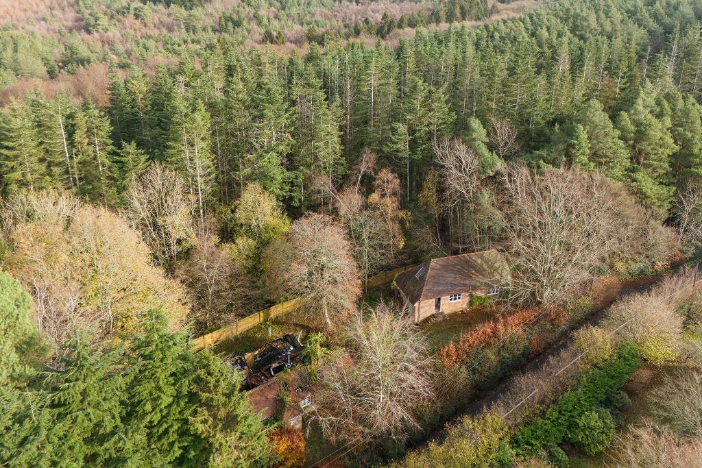 Darwell Hill, Netherfield, East Sussex, TN33 9QL