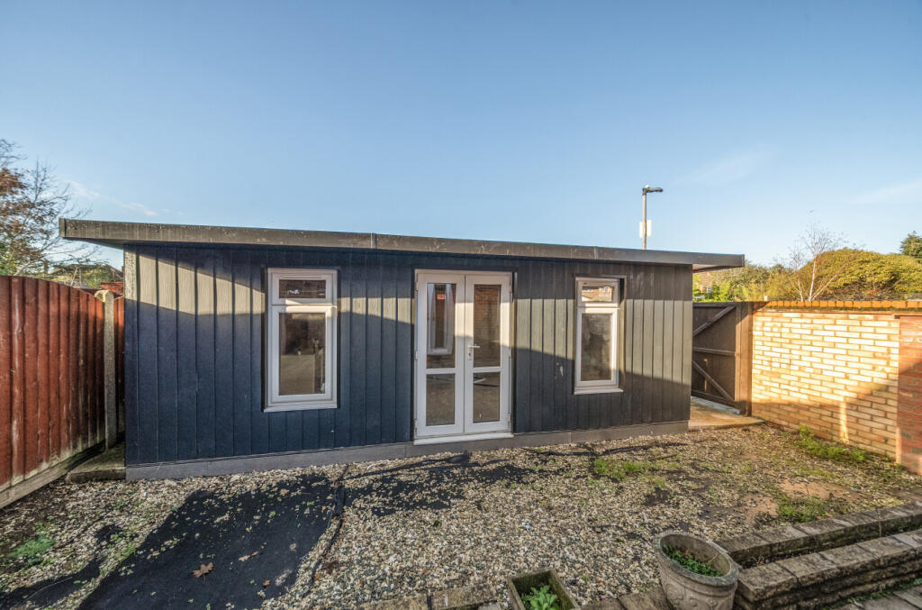 1386539-16-692ed7...