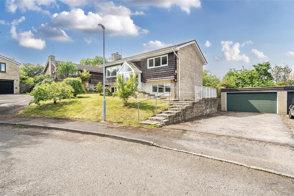 2 Pigeon Hill, Tiffield