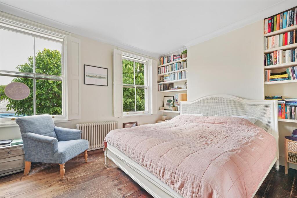 Grosvenor Park Road, E17