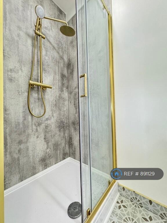 Flat 15 - £1075