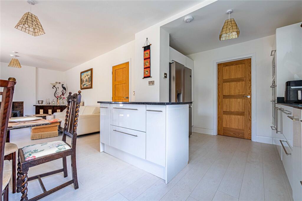 Picture No. 83
