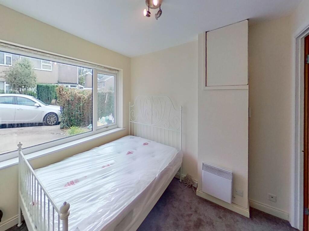 20A-Farm-Dr-Bedroom