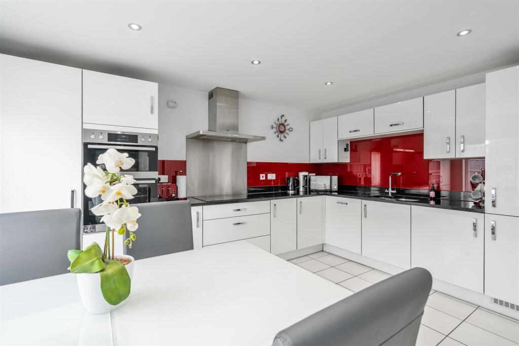 35 Barton Drive_12.jpg