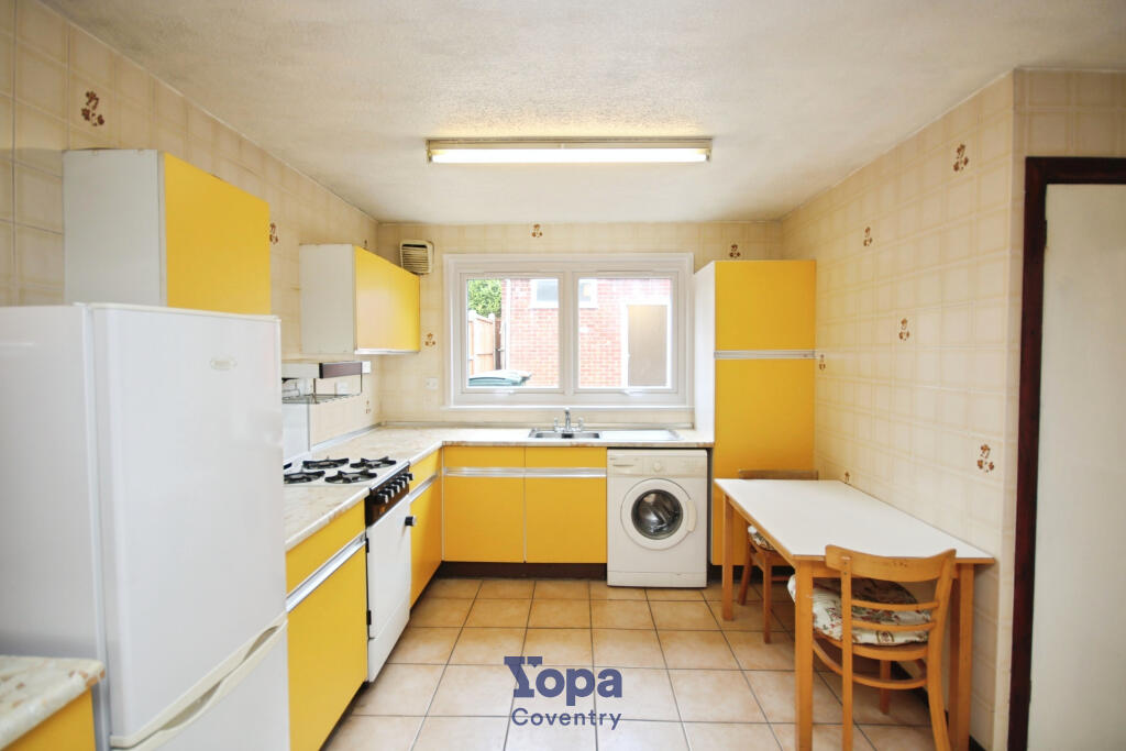 255dfda7-Kitchen 203.JPG