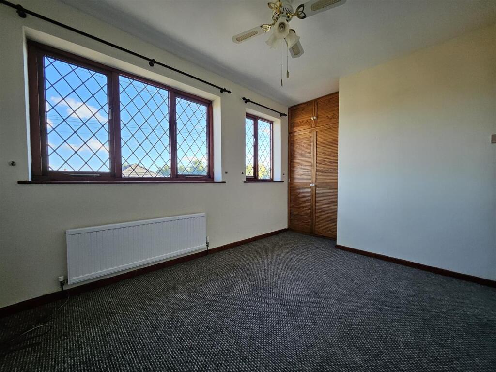 Main Bedroom (1).jpg