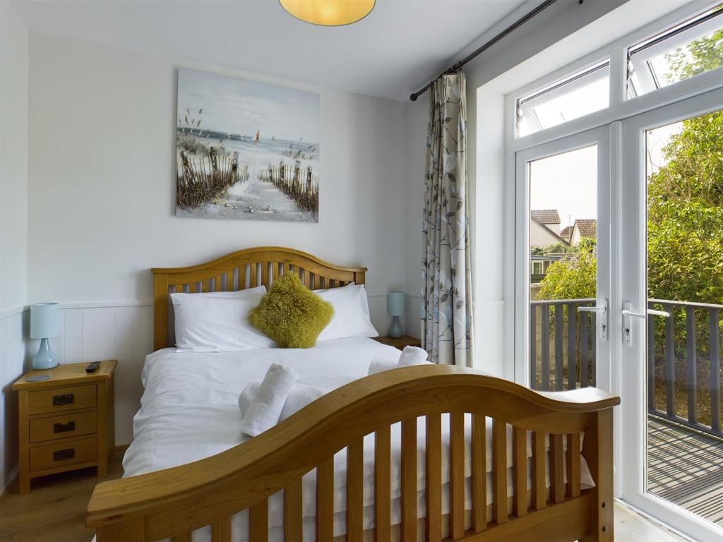 Back Bedroom.jpg