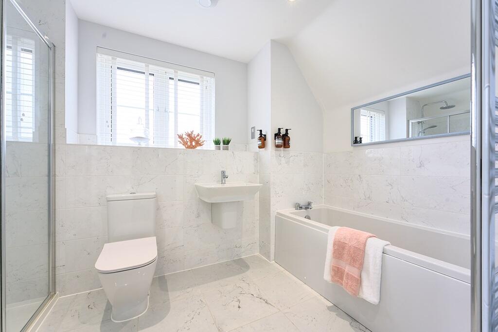 Perfect en-suite with bath and shower