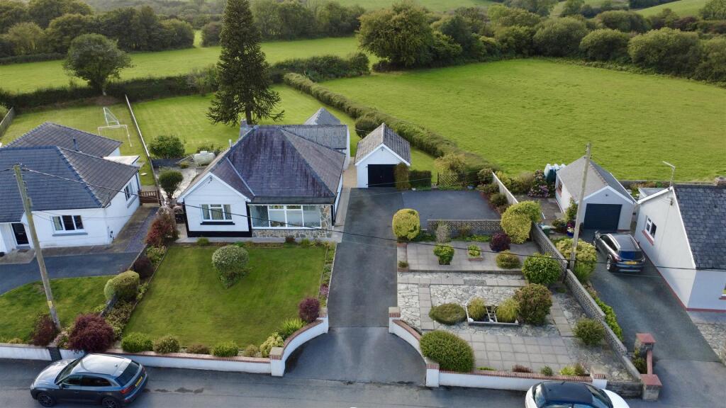 dji_fly_20250901_180038_595_1756797425708_photo_op