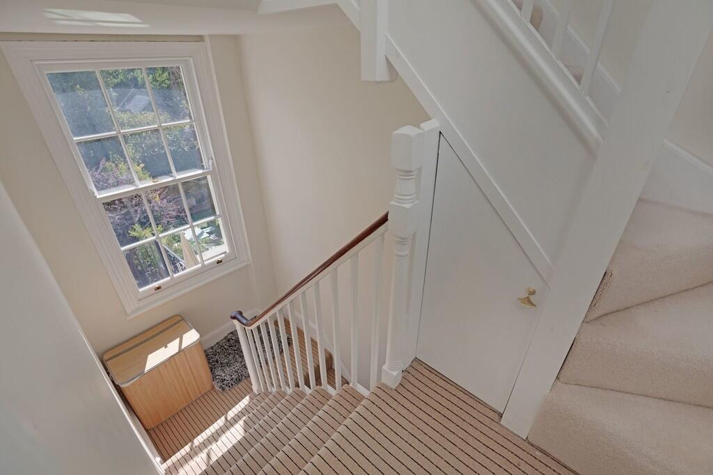 01-b0af83802-GWL-...