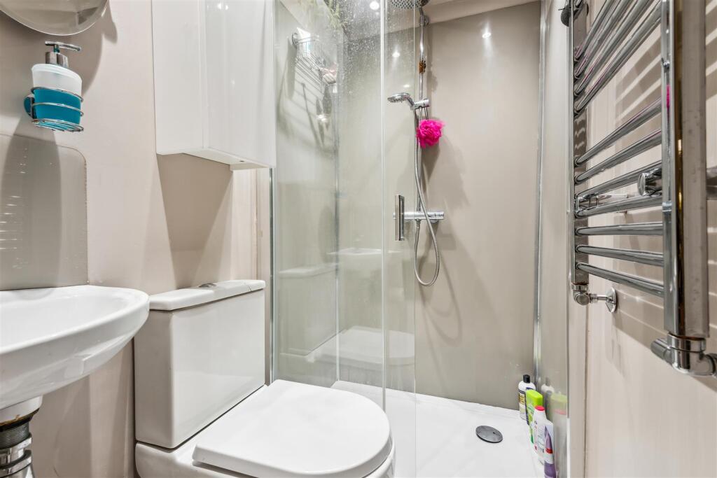 Chiswick High Road, W4 - FOR SALE