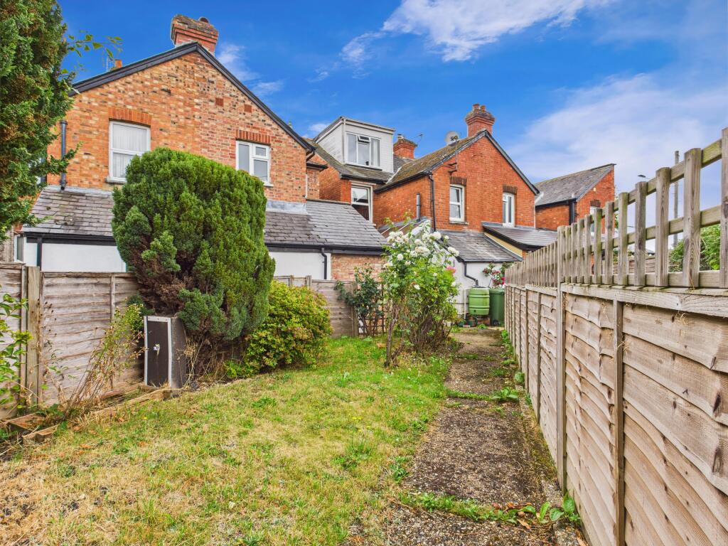 CAM01354G0-PR0569-STILL023