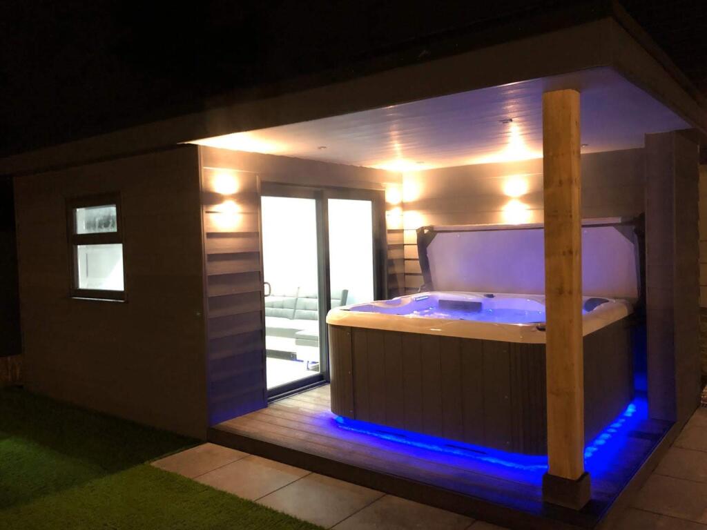 Garden room