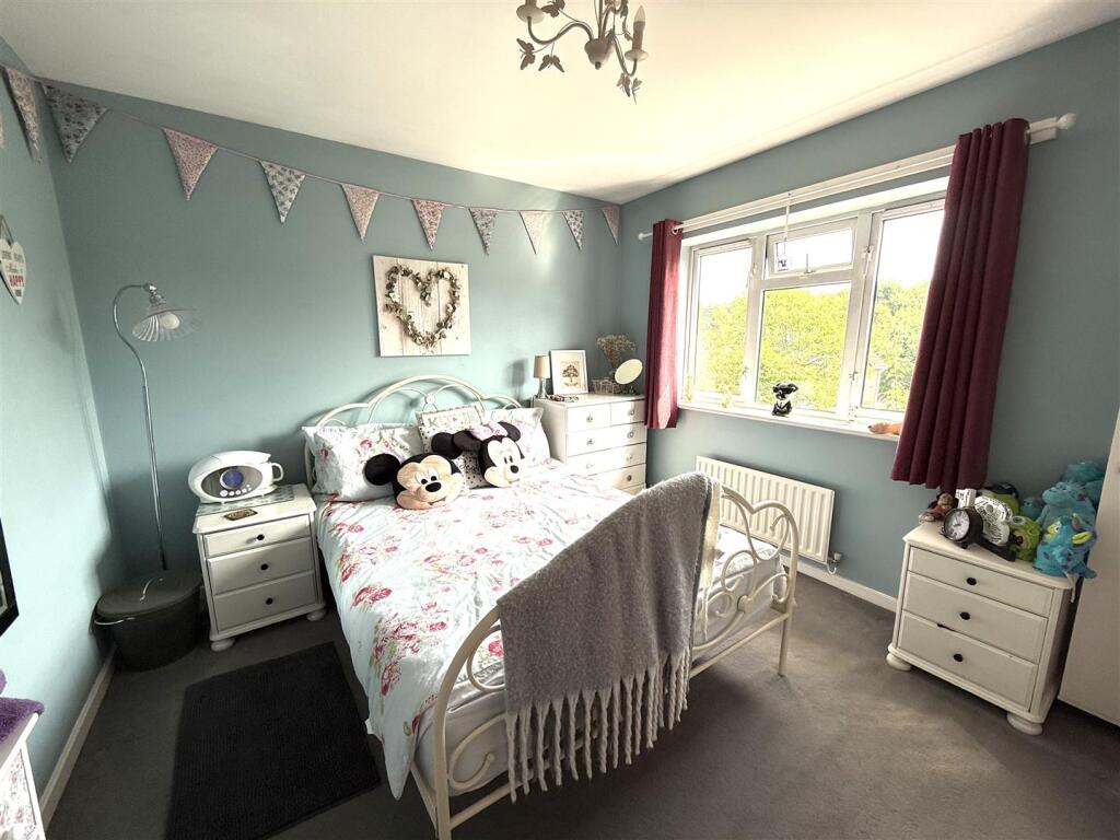 1 THORN CLOSE BED 8.jpeg