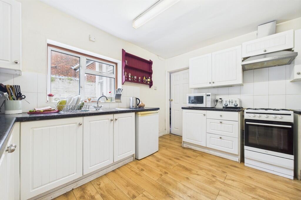 CAM01085G0-PR0553...