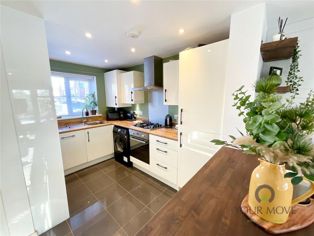 Kingcup Close, Catshill, Bromsgrove, Worcestershire, B61