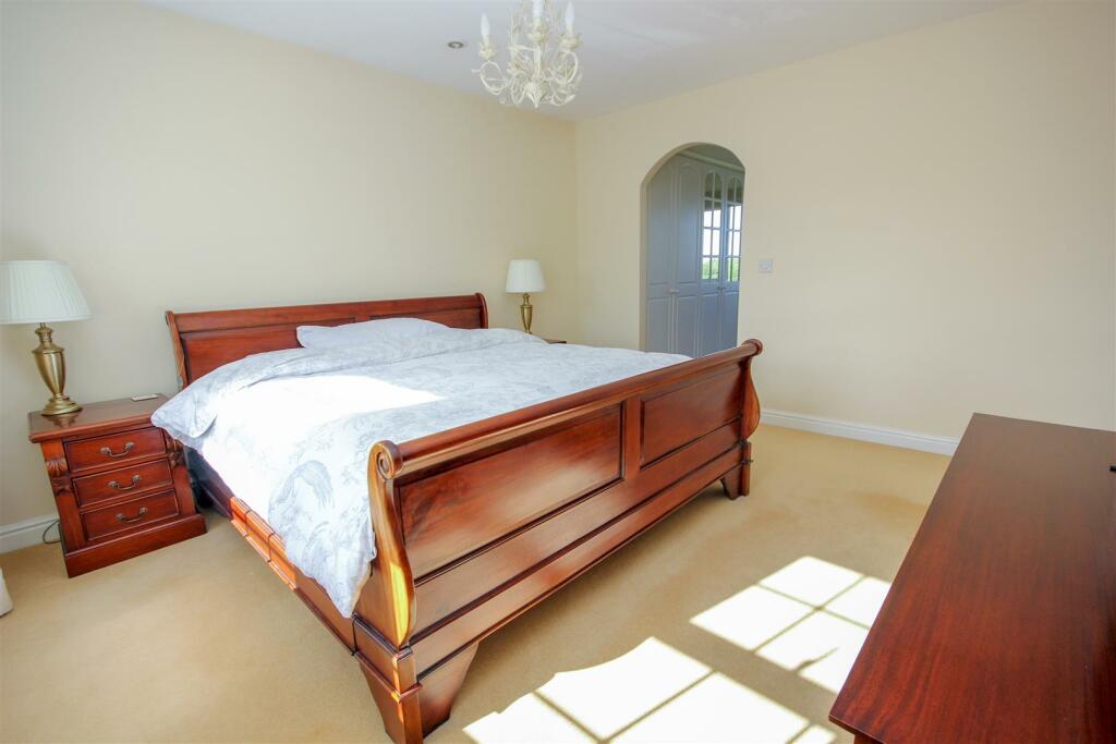 Master Bedroom.jpg