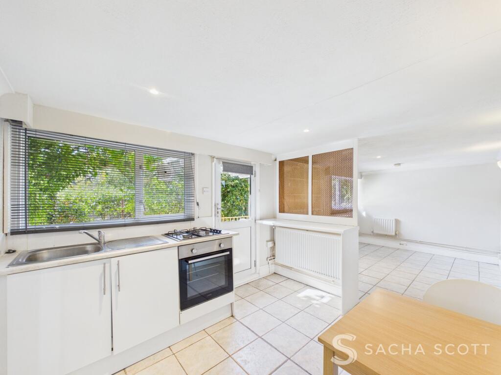 Kitchen / Breakfast Room
