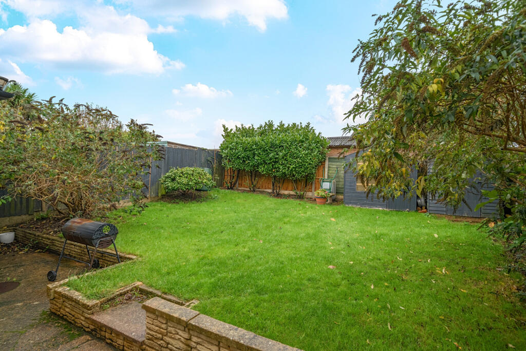 1375664-4-6911db6...