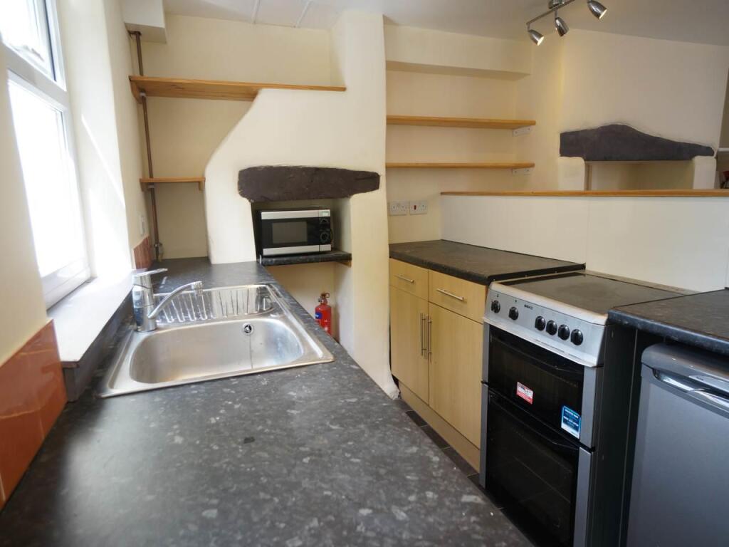 32Caellepa_Kitchen1.1.JPG
