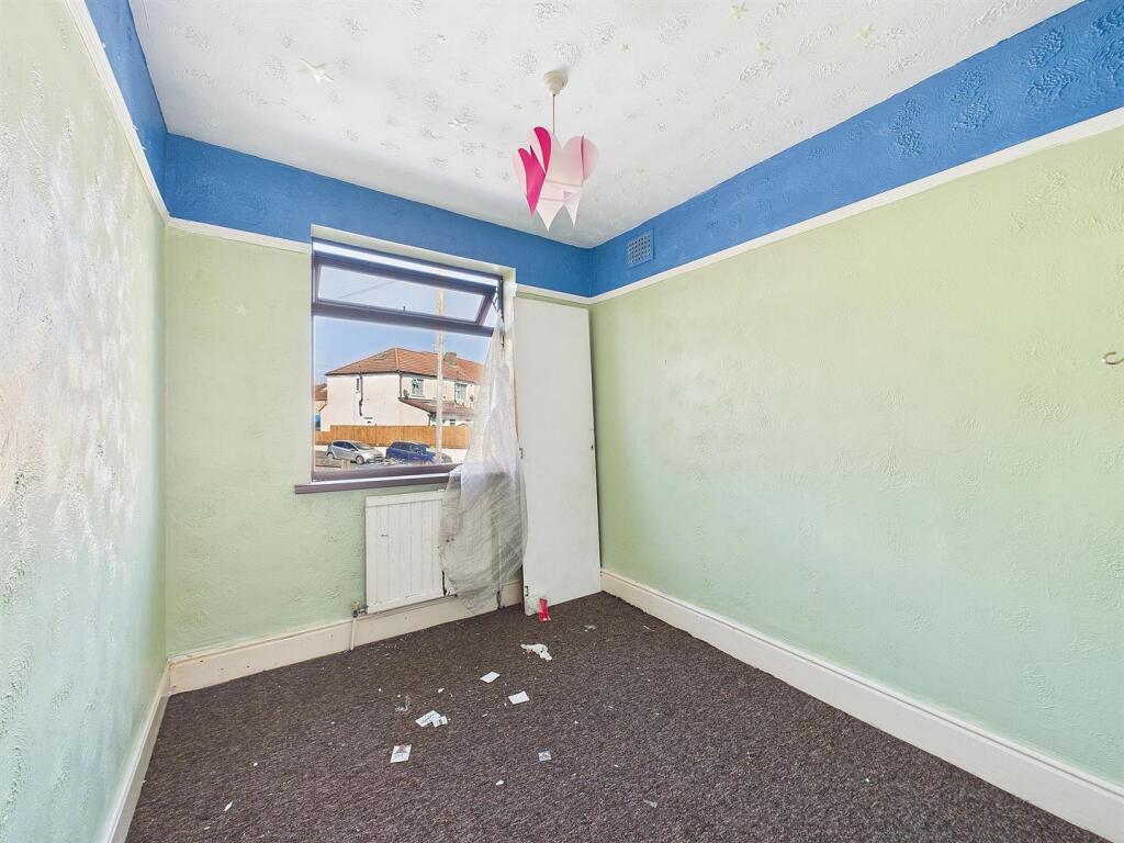 14 - Four Bedroom House for Auction, Vera Road, Fi