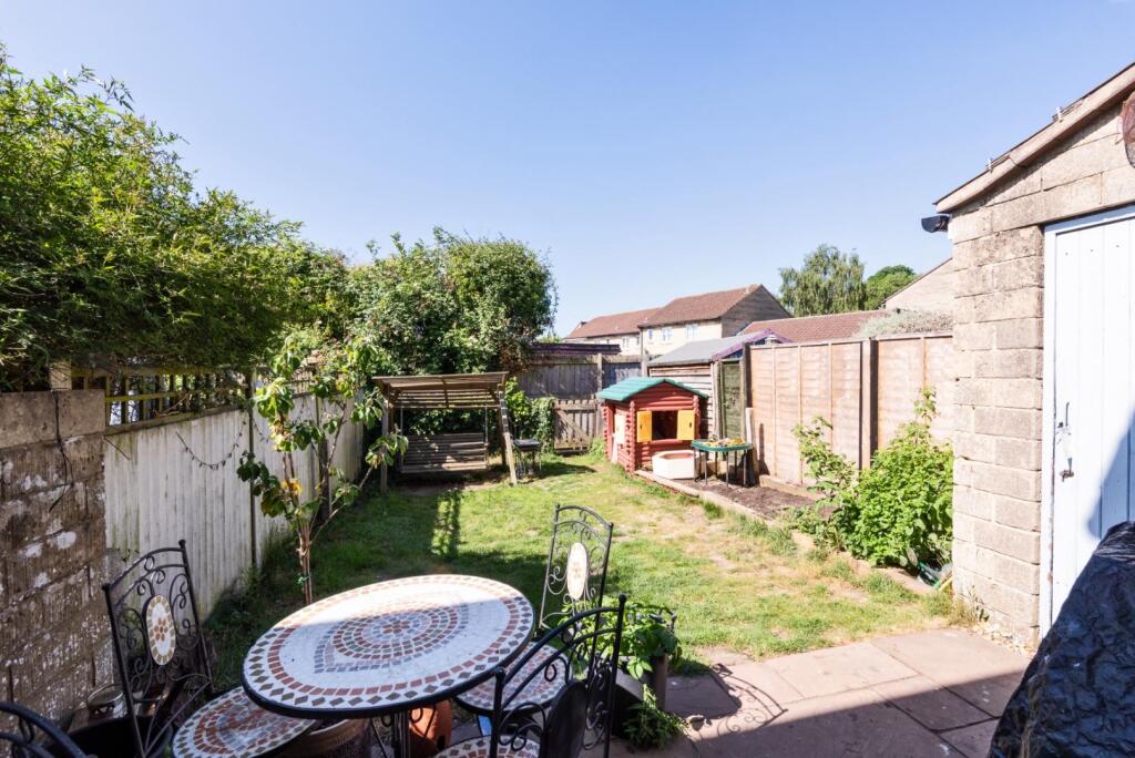 96 Chandler Close, Bath BA1 4EQ-8.jpg