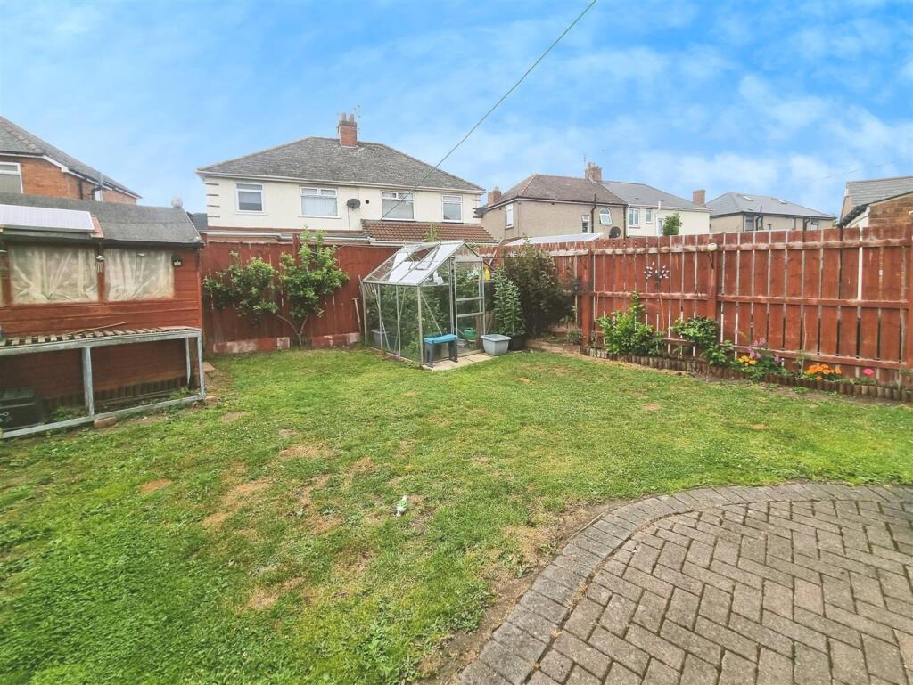 3a70e7b4-image002 20 282 29.jpg