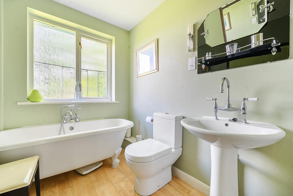 1299725-15-6839cc...