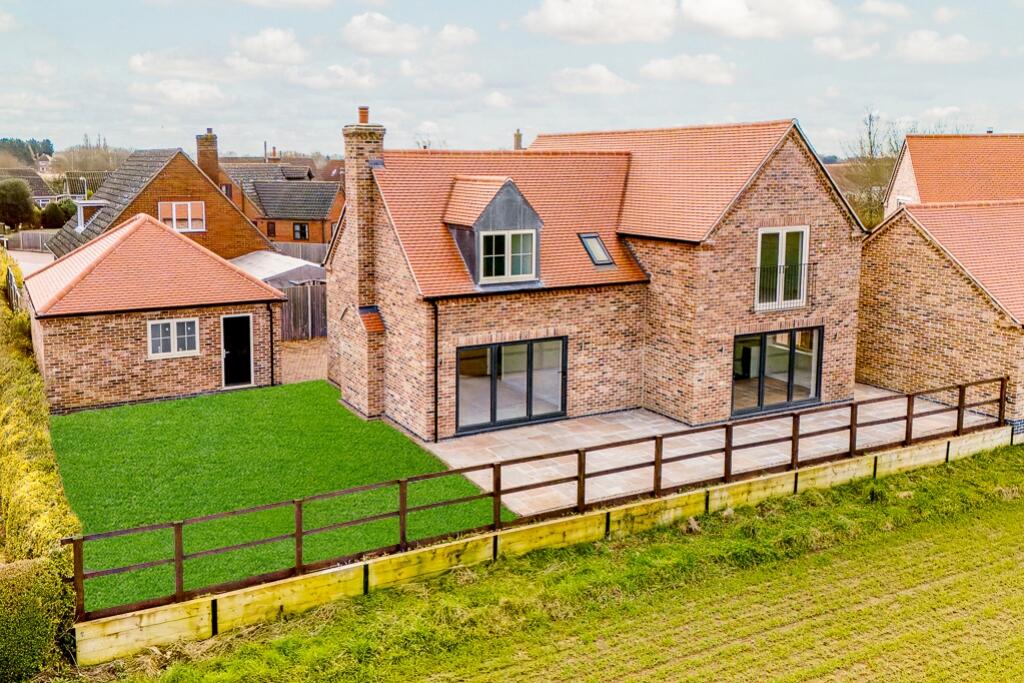 3 Parker Close (Frampton)-2