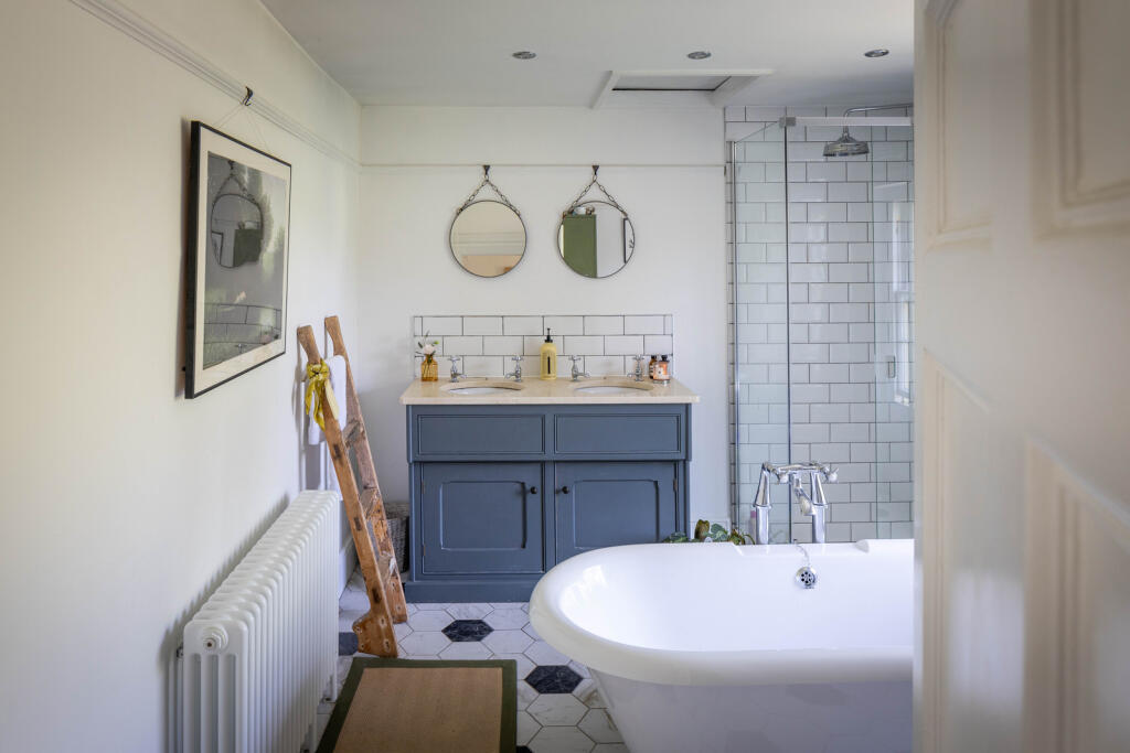 294429 - MYRTLE 2-10.jpg