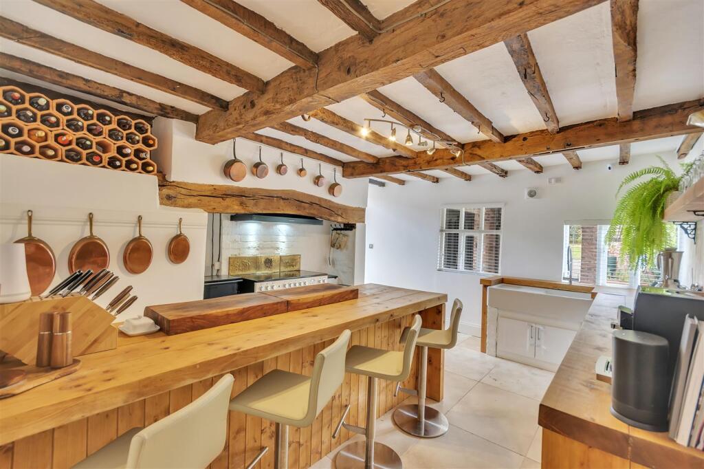 Kitchen Additional Photograph