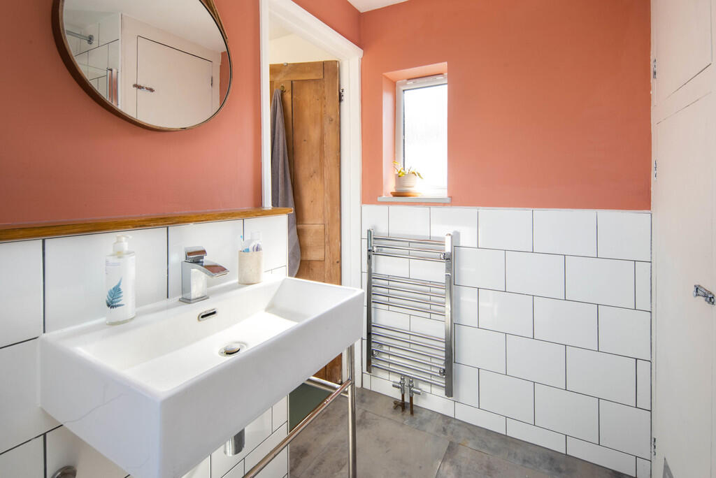 2_Bathroom