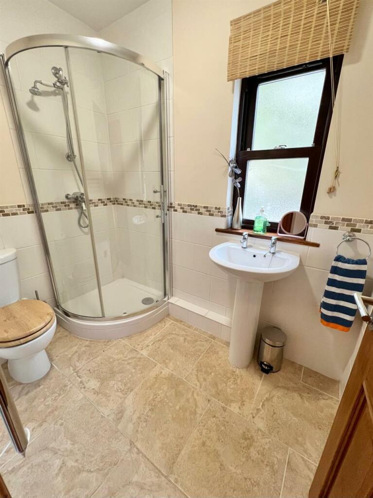 Cloak room/ Shower