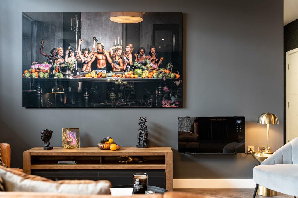 Priory House Showhome - by Ralph Media Group 09448