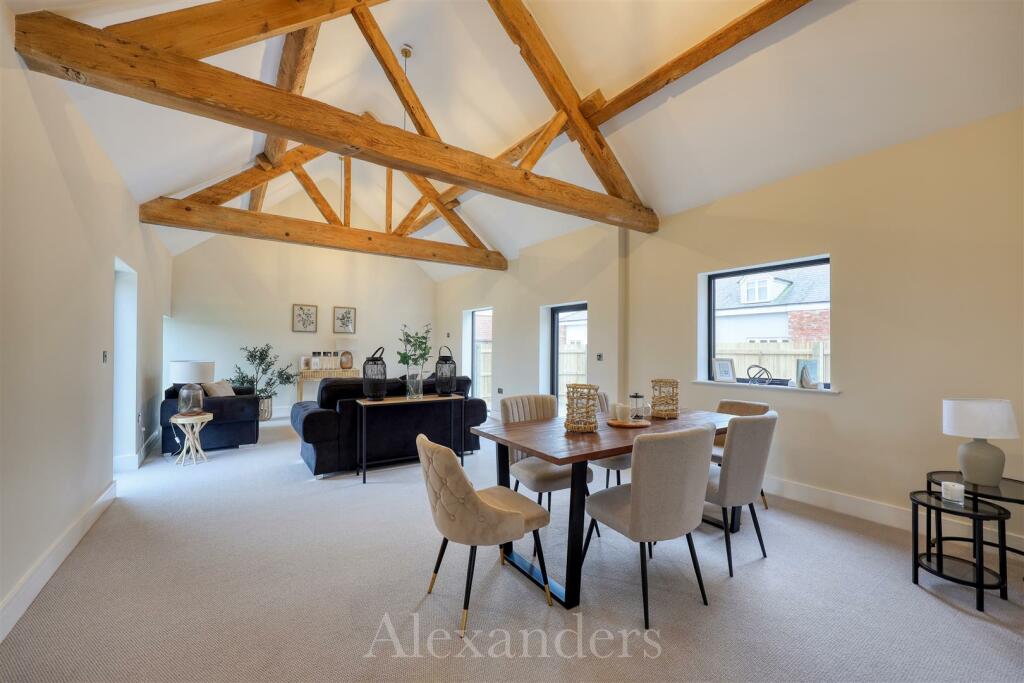 Manor Farm Barn-01.jpg