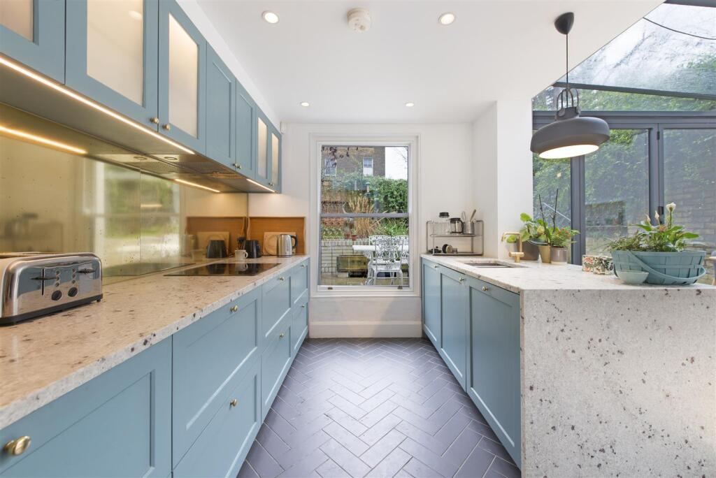 51456 Hi res (21).jpg