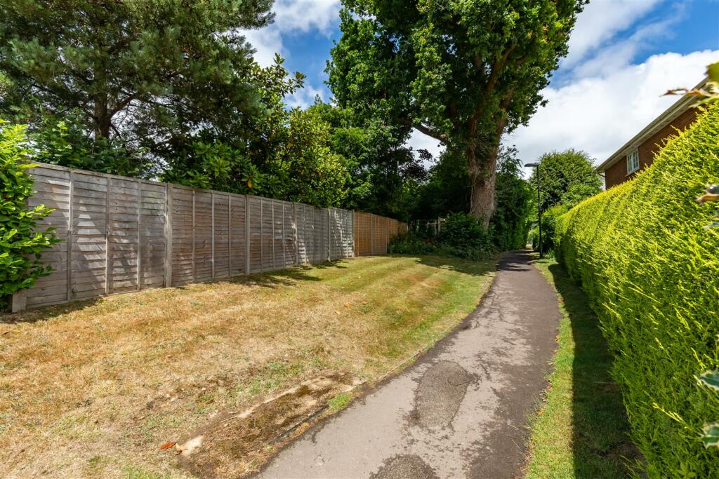 Wealden Way Front
