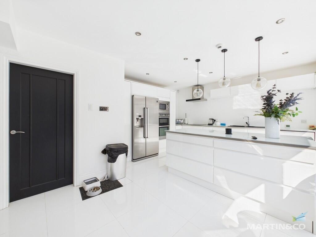 CAM03111G0-PR0282...