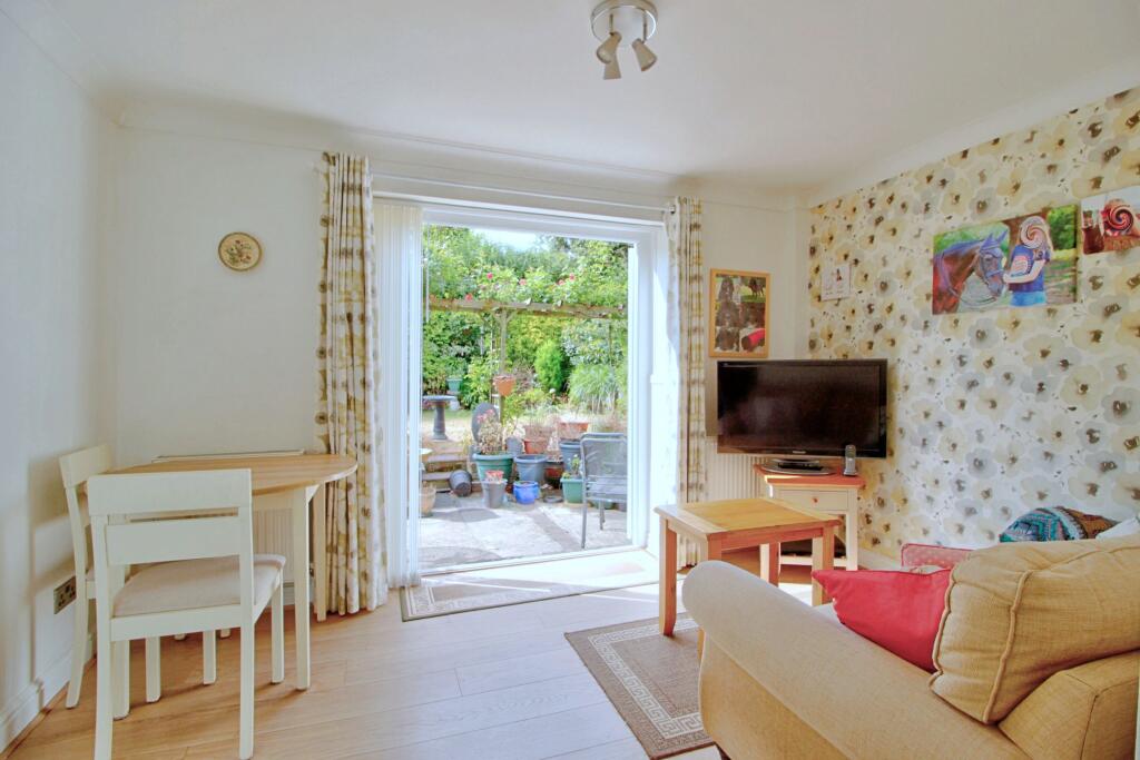 Breakfast Room overlooks sunny garden