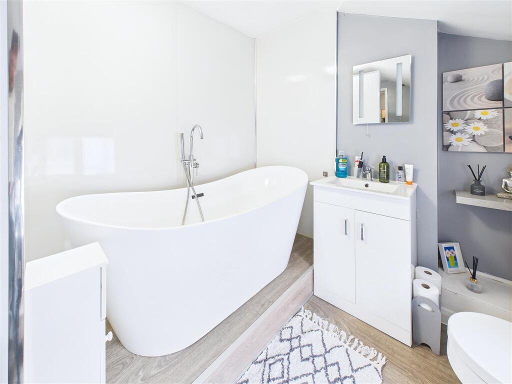 High Bank Road  (34).jpg