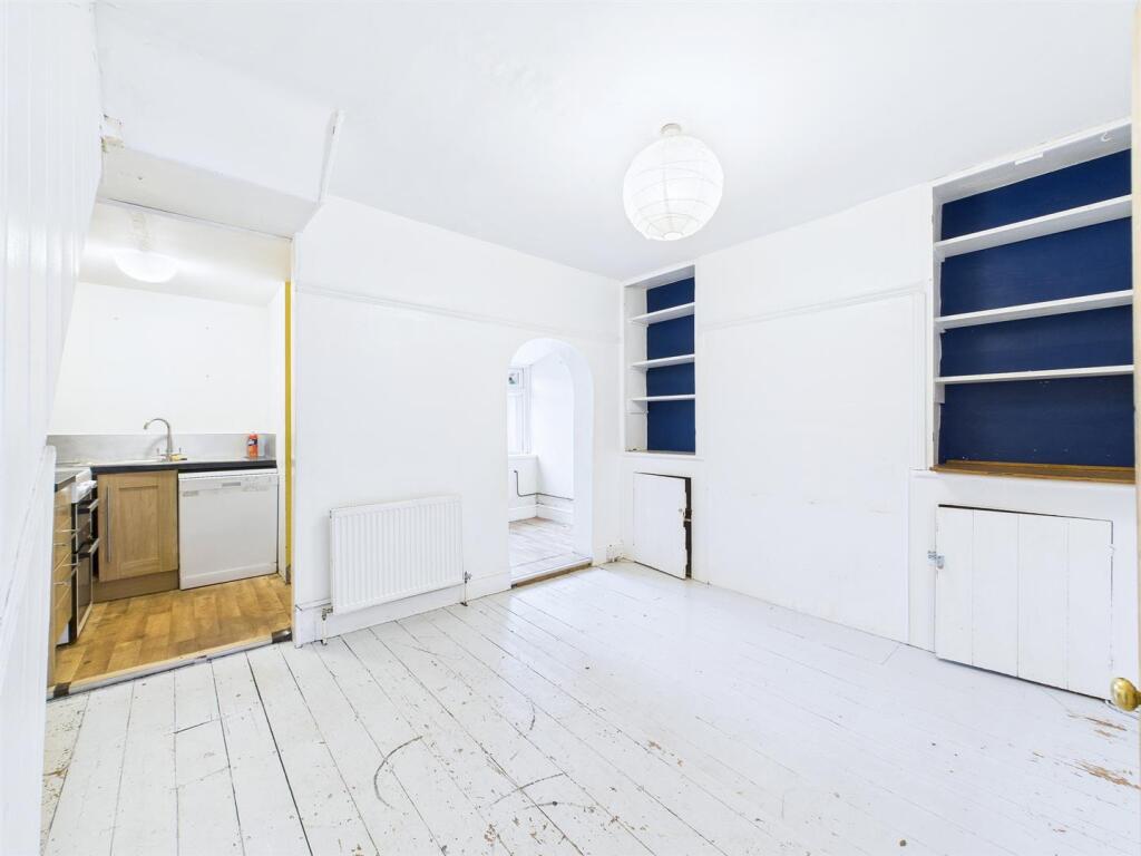 4 - 2 Bedroom terraced house.jpg